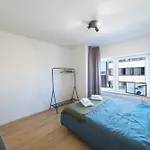 Apartment Bright Cosy Corner & Free Parking *